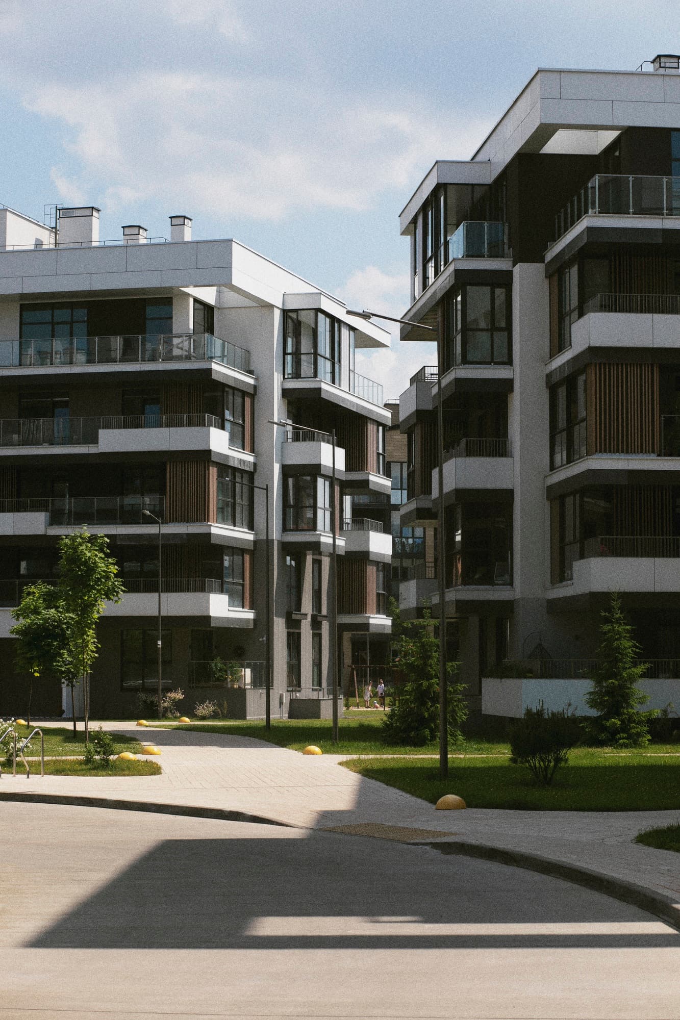 Aerial drone photography over residential neighborhood in Los Angeles — Drones City